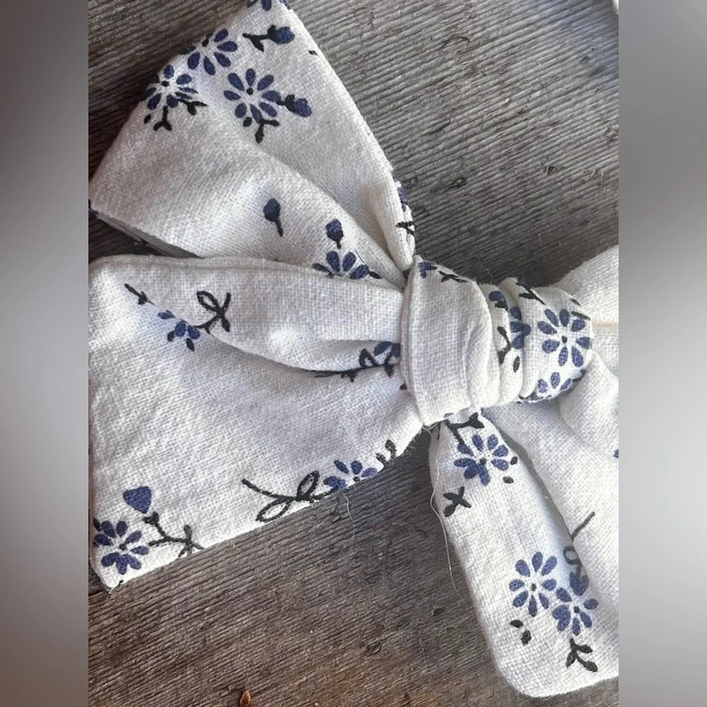 Handmade floral print hand tied Hair bows for kids